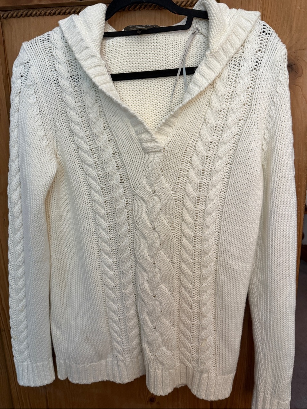 Tommy Bahama Cream Cable Knit V-Neck Sweater With Hoodl